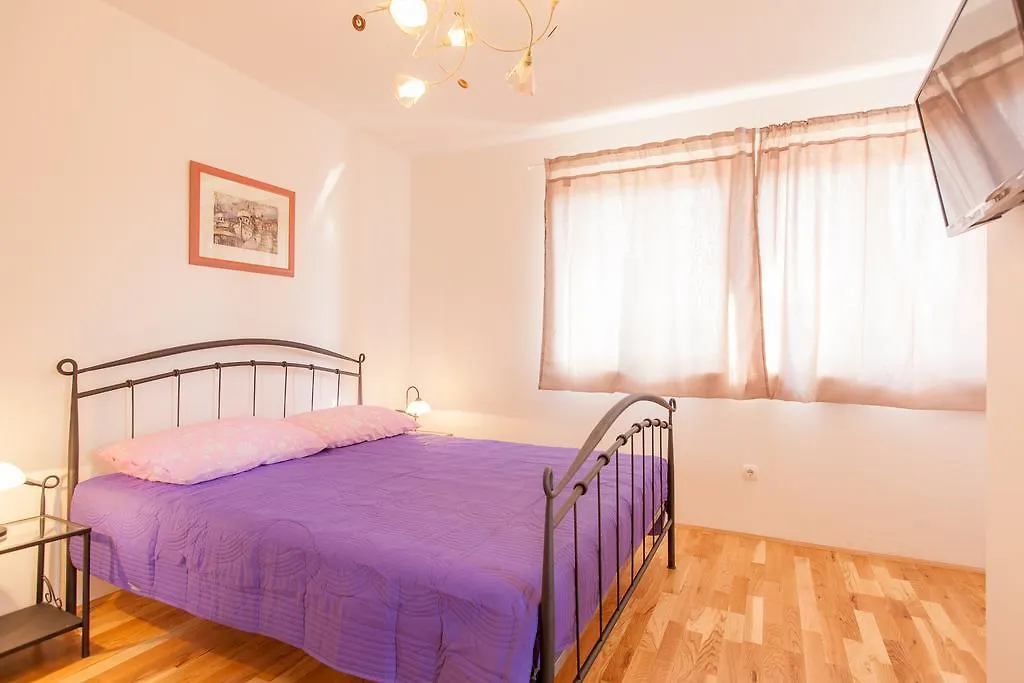 Villa Mare Vrh  0*, Vrh (Krk)